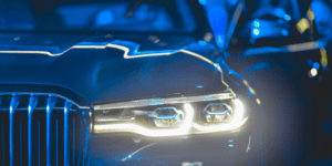 Car with headlights - we review the different types of headlight bulbs